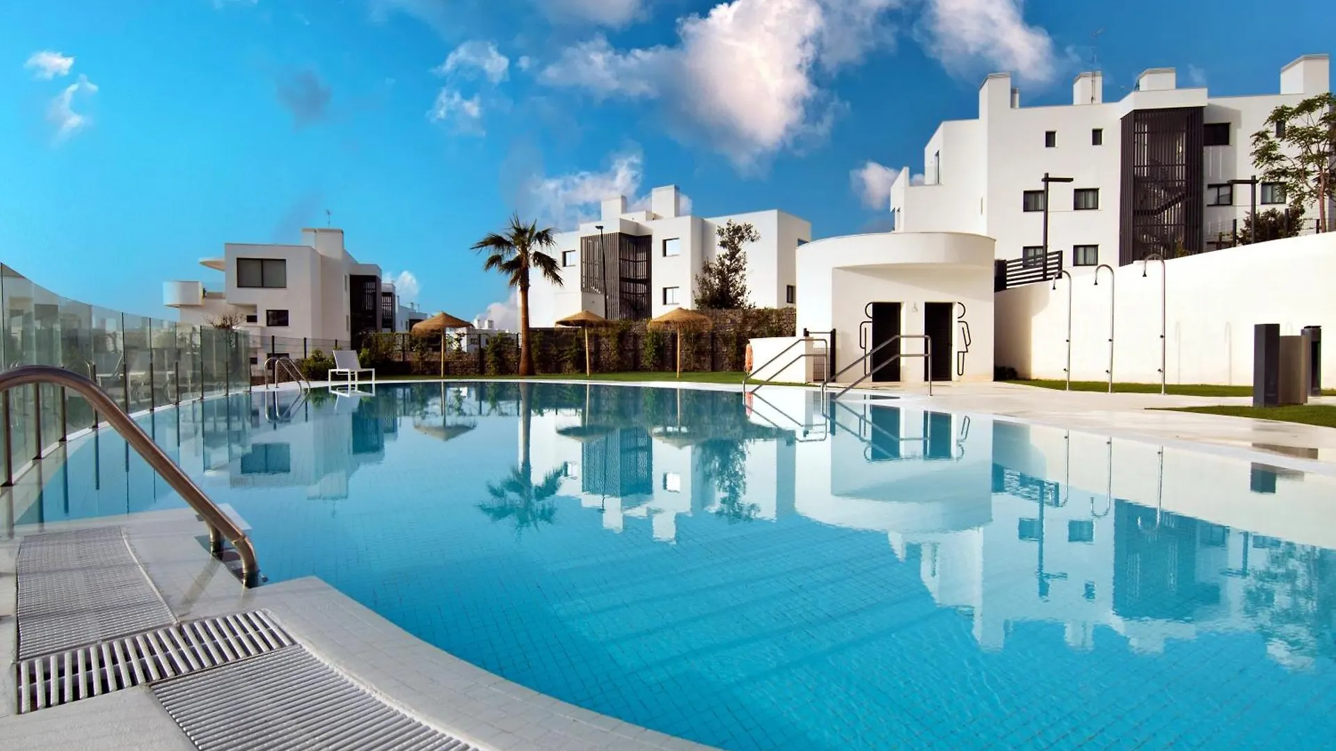 Mara'S Apartments Higueron West - Mediterranean Style - Beach & Golf - Large Sunny Terrace !!!! フエンヒロラ 0*,  スペイン