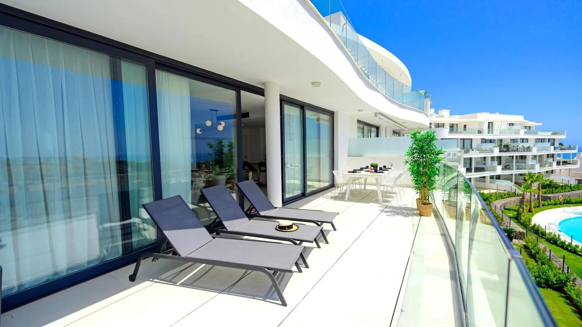Mara'S Apartments Higueron West - Mediterranean Style - Beach & Golf - Large Sunny Terrace !!!! フエンヒロラ