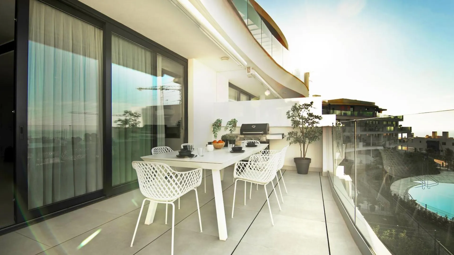 Mara'S Apartments Higueron West - Mediterranean Style - Beach & Golf - Large Sunny Terrace !!!! フエンヒロラ 0*,